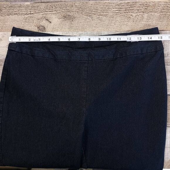 Chico's Dark Blue So Slimming Brigitte Crop Jeans - Picture 6 of 9